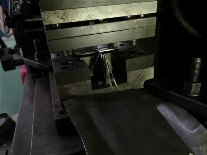 Antikorrosions-Metallstempelnde Würfel/kundenspezifisches Metalllochmatrize die 25 Tonnen-Presse-Kraft 0