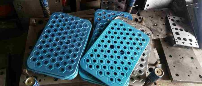 Hersteller liefern Schleudereisenplatten galvanisierte hexagonale Schleudernetze hexagonale Schleudereisenplatte 0