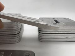 Metallstempel stirbt